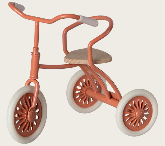 MAILEG Dreirad / Abri à tricycle, Maus, Koralle inkl. "Garage"