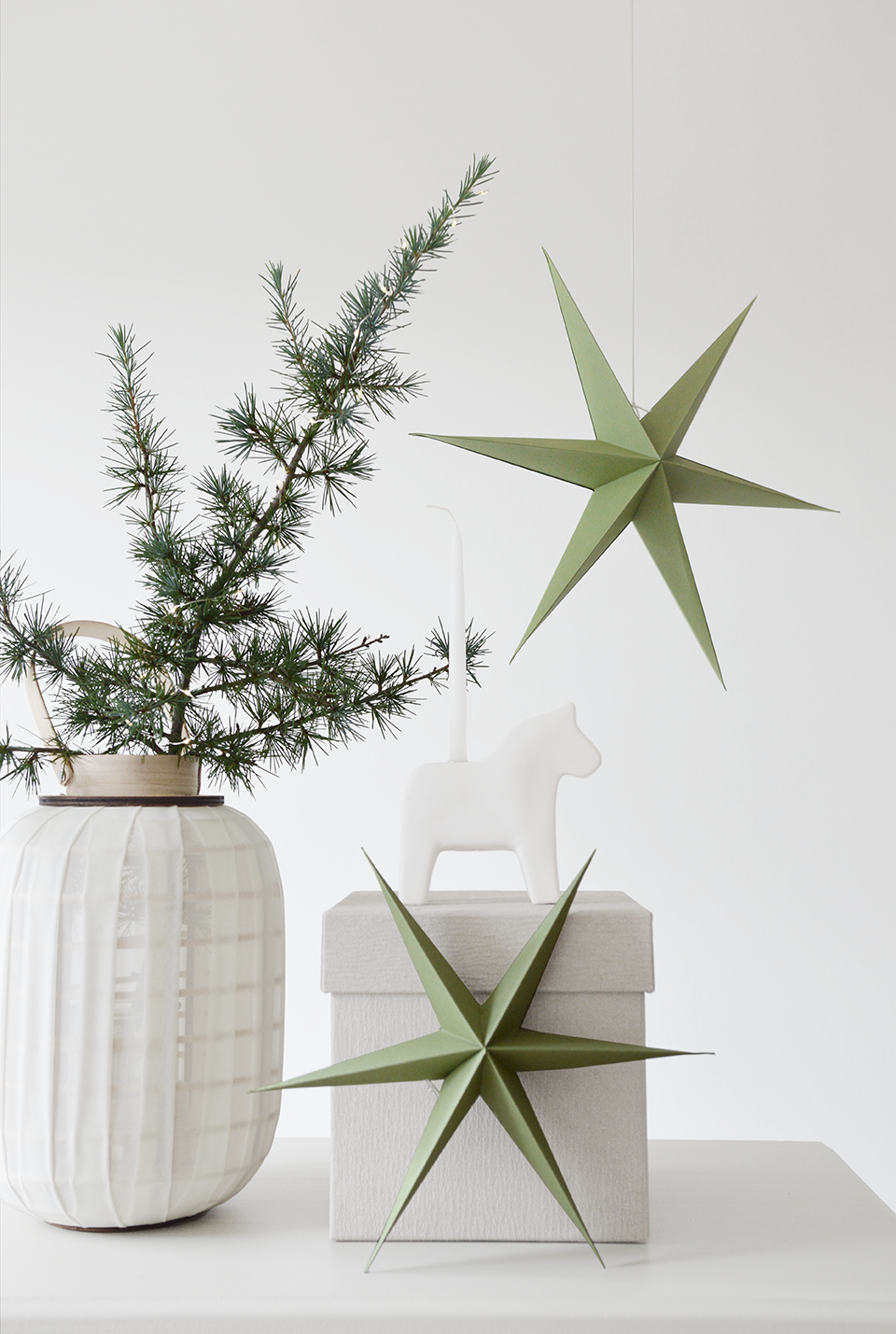 DELIGHT DEPARTMENT Papiersterne / Paper Stars DIVERSE FARBEN