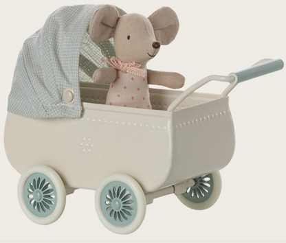 MAILEG Kinderwagen mit Babymaus, minze