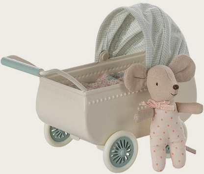 MAILEG Kinderwagen mit Babymaus, minze